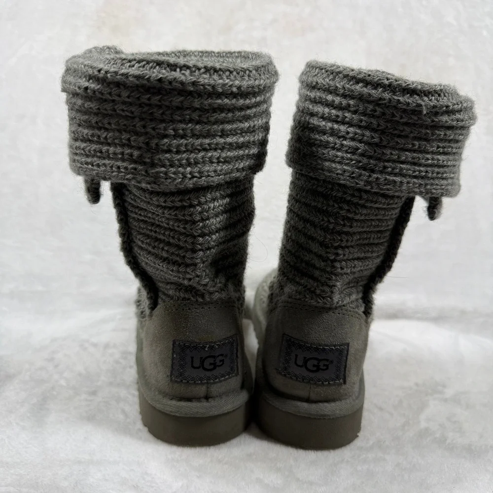 UGG Australia Cardy Grey Knit Button Boots S/N 5649 Kids Size 2 Mens 2